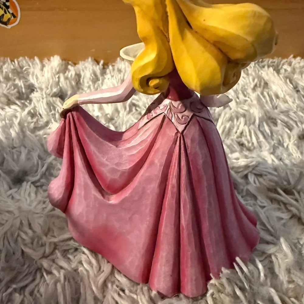 Disney Showcase Collection Figurine Base - Picture 3 of 8